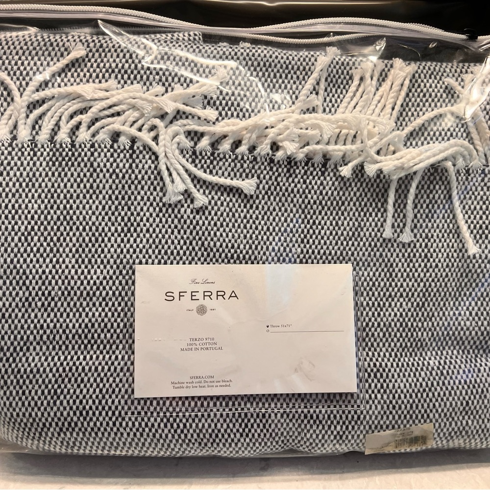 Sferra throw blanket navy/ white 51 x 71